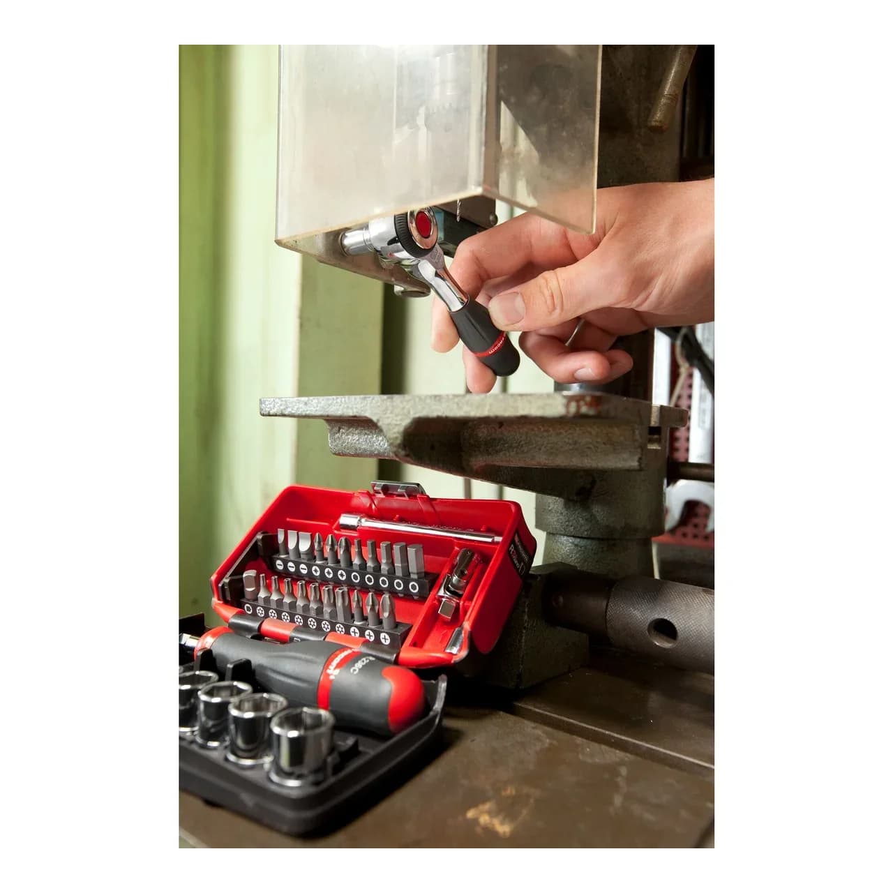 Set di Dadi e Bussole Metriche FACOM R.360NANOPB con Attacco 1/4'' e 360 Pezzi